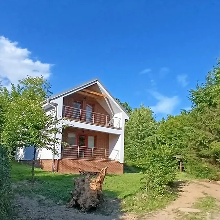 Vila Jedovnice 아파트 예도브니체